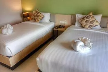 Louis  Runway View Hotel   Sha Extra Plus