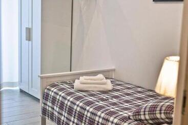 住宿加早餐  Fellini