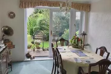Holly House B&b