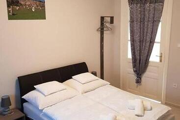 膳宿费 Dm Vendégház Villány