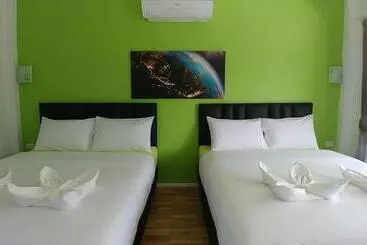 Hotel โรงแรม ทิพย์บุรี ริเวอร์ไซค์