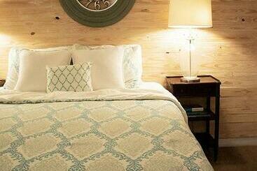 Majatalo Winter Park Charm