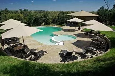 هتل Ashnil Mara Camp