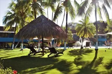 Hotelli Beach Break Resort