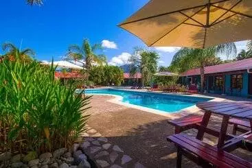 Hotel Beach Break Resort