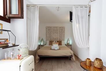 פנסיון Casa Catalina