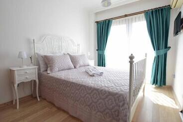 住宿加早餐  Alayaz