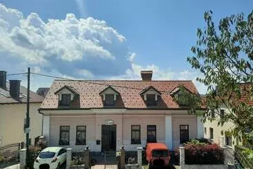 ベッドアンドブレックファースト Rooms čehovin