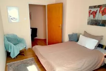 Turistihuoneistot Sandrea I Apartment