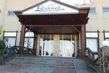 فندق صغير готель дністер