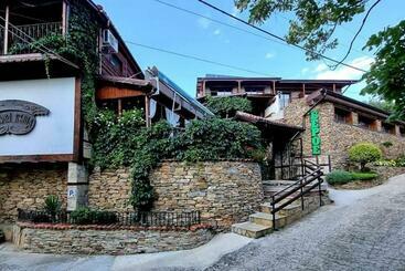 فندق семеен хотел берое