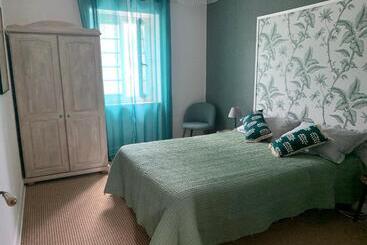 آپارتمان‌های توریست‌ها Gîte La Longère Bleue