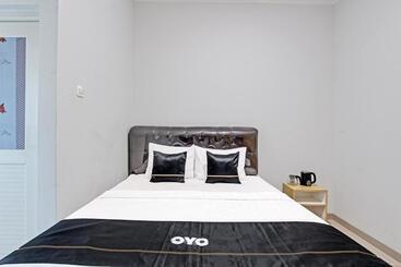 Hotel Capital O 91377 Mk Prime Syariah