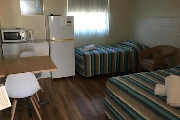 汽车旅馆 Plantation Park Motor Inn