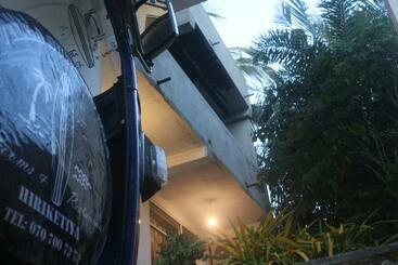 Hotel Villa Surfing Sea Hiriketiya