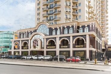 هتل آپارتمان Ark Palace Hotel & Spa