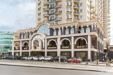 هتل آپارتمان Ark Palace Hotel & Spa