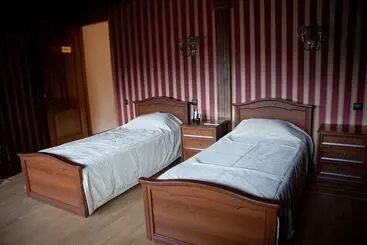 Отель Dynasty Apartments