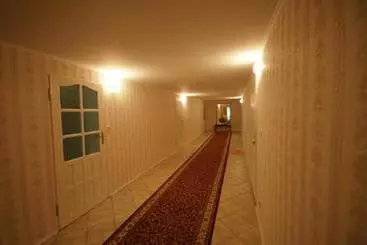Hotelli Pensjonat Stadnina Red Lion Farm
