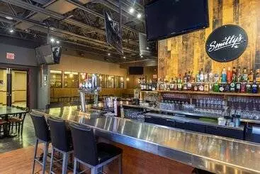 Hotel Quality Inn & Suites