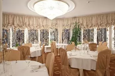 Hotel Szrenicowy Dwór