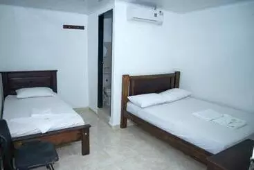 Aparta Hotel El Cacique Upar