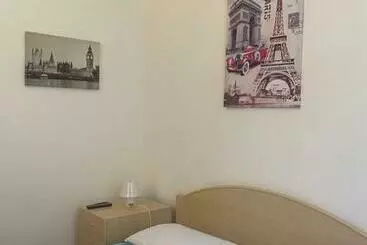 B&b Emc2