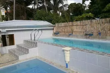 Resort Jun And Carol Beach Cottages