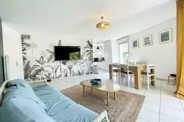 ツーリストアパートメント Charmant T3 Ultra Cosy   Jardin   50m Des Plages