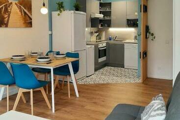 관광객 아파트 Joli 2 Pièces Sur Le Port Avec Piscine, Terrasse, Parking