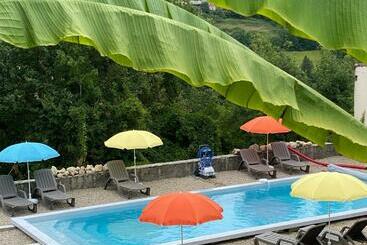 Жильё для туристов Les Gîtes Du Fournil Des Moines