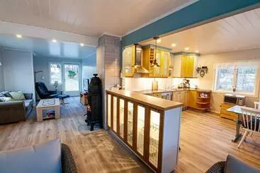 ツーリストアパートメント Cozy House Close To Leknes And Stamsund