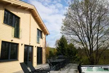 ツーリストアパートメント Wood Villa Mátra