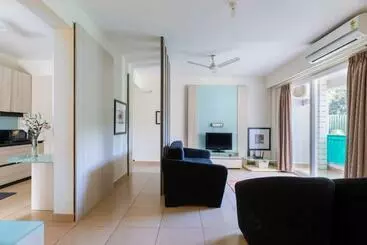 ツーリストアパートメント 2br Flat Pool 100 Mpbs Wifi Goa