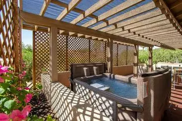 ツーリストアパートメント Great Vibe House + Hot Tub, Minutes To Jtree Park