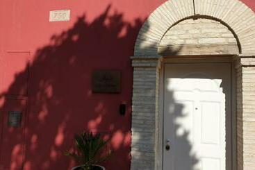 דירות לתיירים Italian Experience Aghel Luxury Apartment