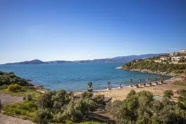 ツーリストアパートメント Lovely Villa With Sea View, Balcony And Terrace In Milas, Bodrum