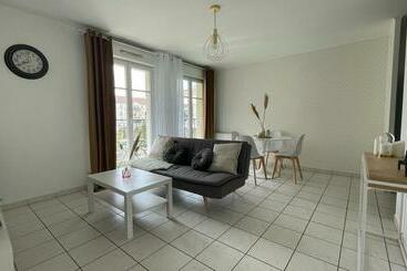 דירות לתיירים Apartment 1 Bedroomed With Balcony 10min From Disneyland Paris