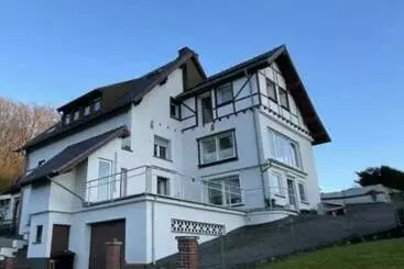 Turistihuoneistot Ferienwohnung Eifelglück