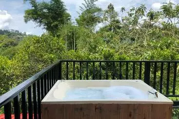 ツーリストアパートメント Cabaña Tipo Glamping En Finca Cafetera Con Zonas Verdes, Avistamiento De Aves, Paisaje Cafetero