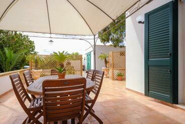 דירות לתיירים Villetta Del Salento 1