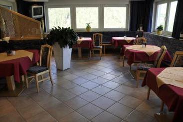 Пансион Gästehaus Dobler