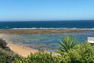 ツーリストアパートメント Beach Bungalow On The Ocean
