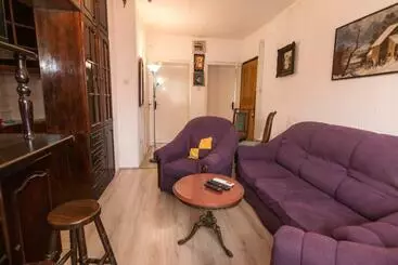 ツーリストアパートメント La Casa De Bašta
