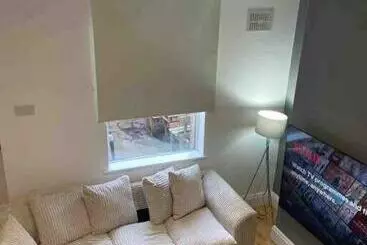 Appartamenti turistici Stylish And Modern 3 Bed Property Close To Docks