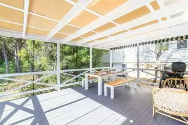 Turistihuoneistot Tanilba 23 Flannel Flower Fairway Meaning White Flower