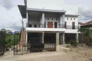 ツーリストアパートメント Villa Borneo