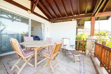 דירות לתיירים Cozy House With Balcony And Backyard Surrounded By Nature In Bodrum