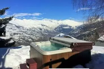 ツーリストアパートメント Chalet Privatif Pour 8 Personnes Aux Coches   Paradiski