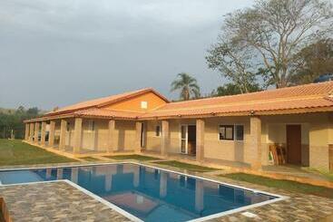 Vakantie-appartementen Chácara Felix, Vista Exuberante Pássaros Por Do Sol, Lindo Lugar